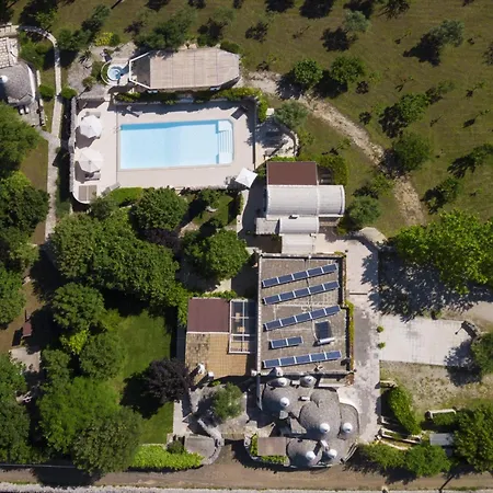 Trulli Valle D'itria בית נופש *